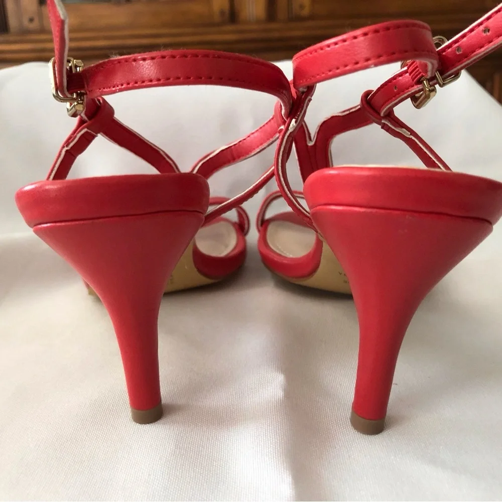 New Boston Design strappy heels